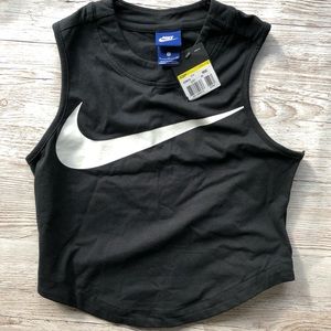 Nike Crop Top